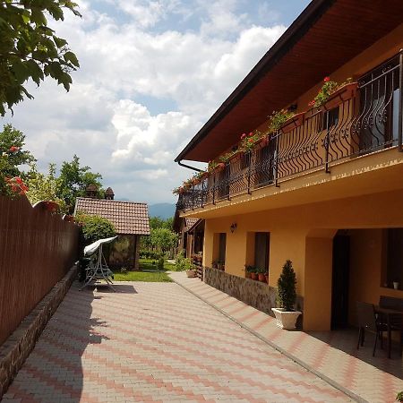 Casa Ovesia Villa Săcele Eksteriør bilde